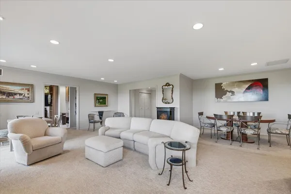 $600,000 | 3810 Mission Hills Road, Unit 505, Northbrook, IL 60062