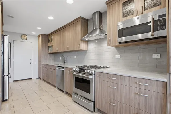 $600,000 | 3810 Mission Hills Road, Unit 505, Northbrook, IL 60062