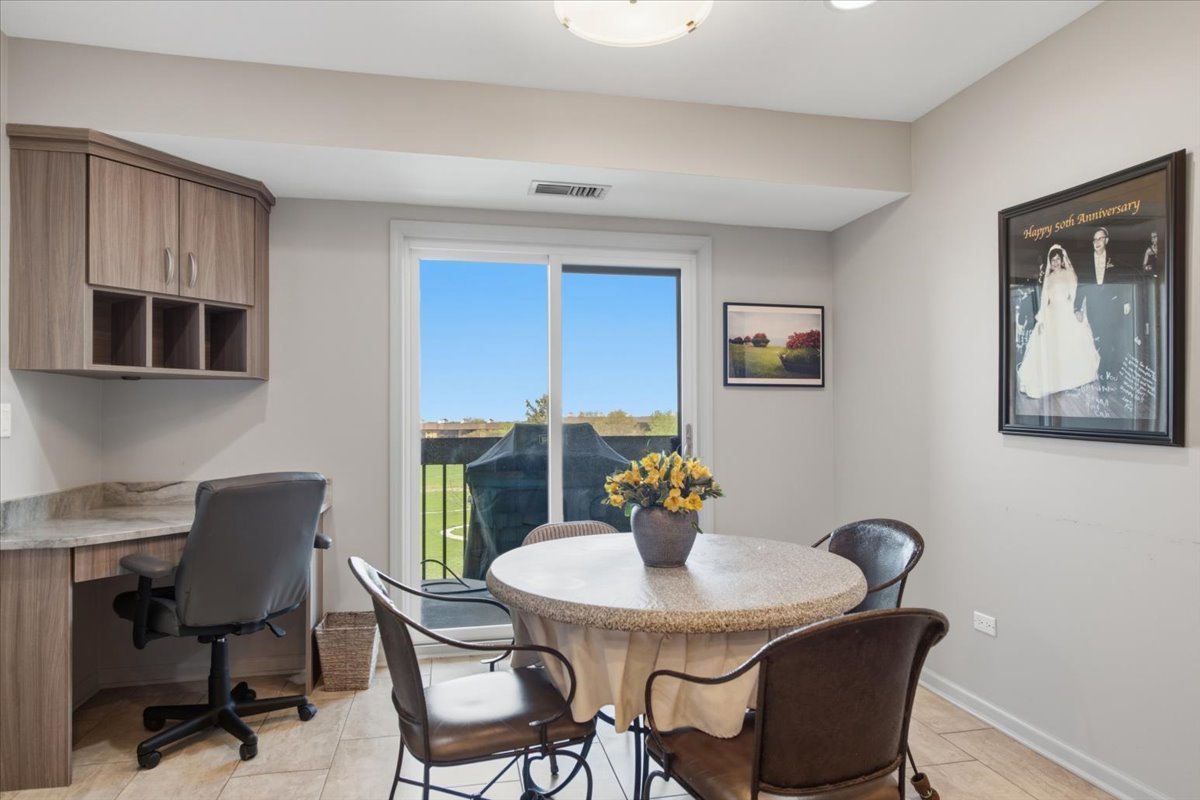 3810 Mission Hills Road, Unit 505 Northbrook, IL 60062 - Photo 9 of 21
