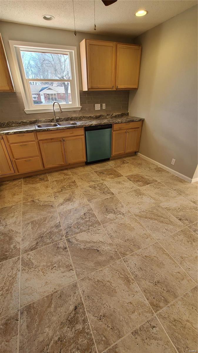 3701 Johnson Road Granite City, IL 62040 - Photo 14 of 45 Gallery Image 14