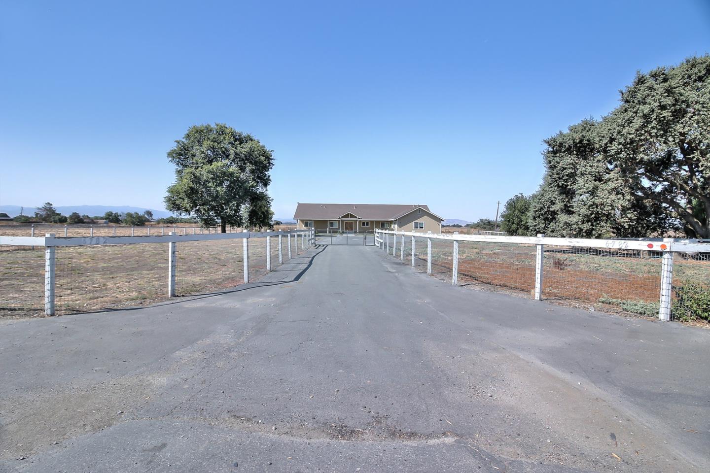 6782 Fairview Road Hollister, CA 95023 - Photo 2 of 42 Gallery Image 2