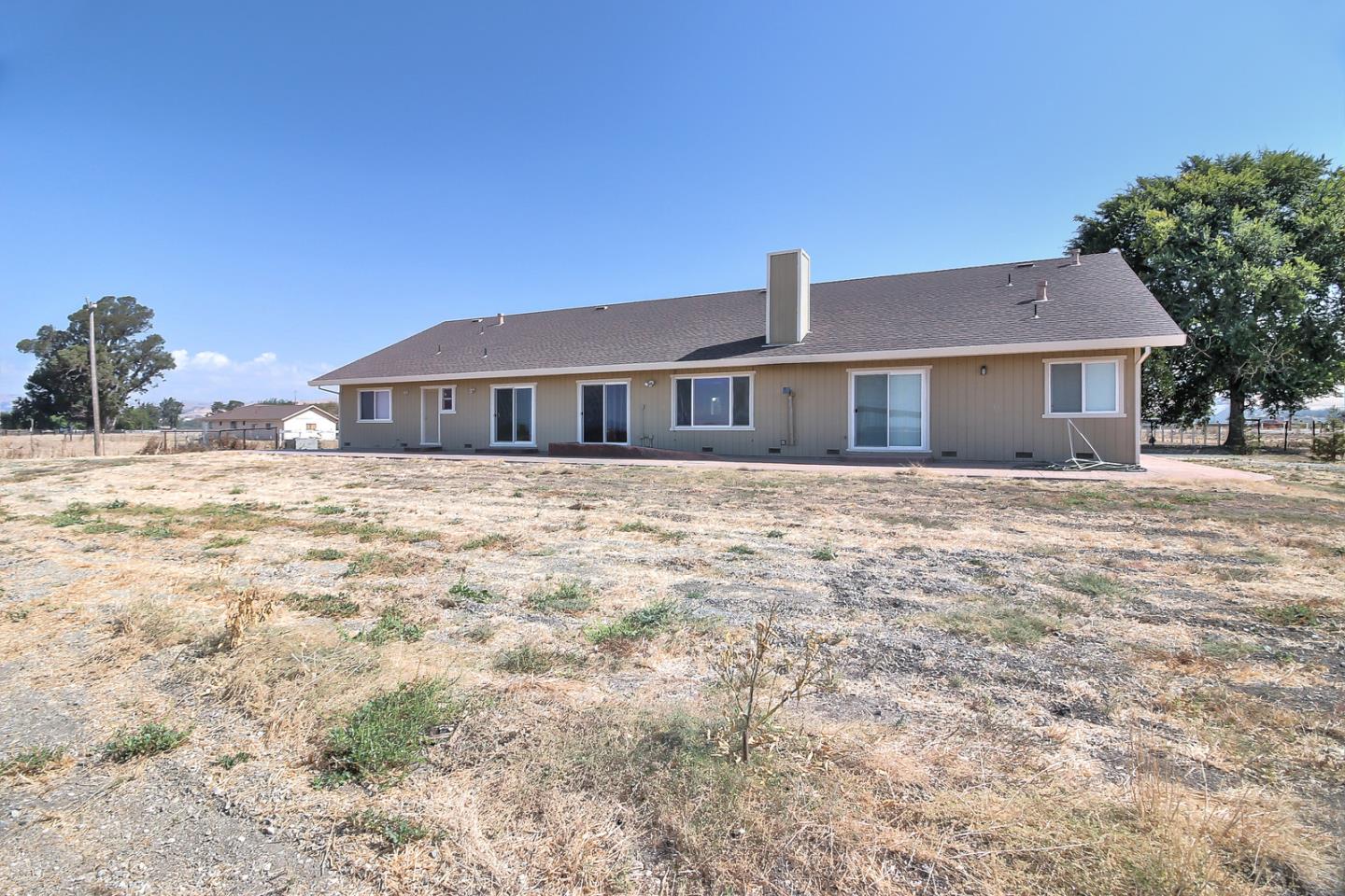 6782 Fairview Road Hollister, CA 95023 - Photo 33 of 42 Gallery Image 33