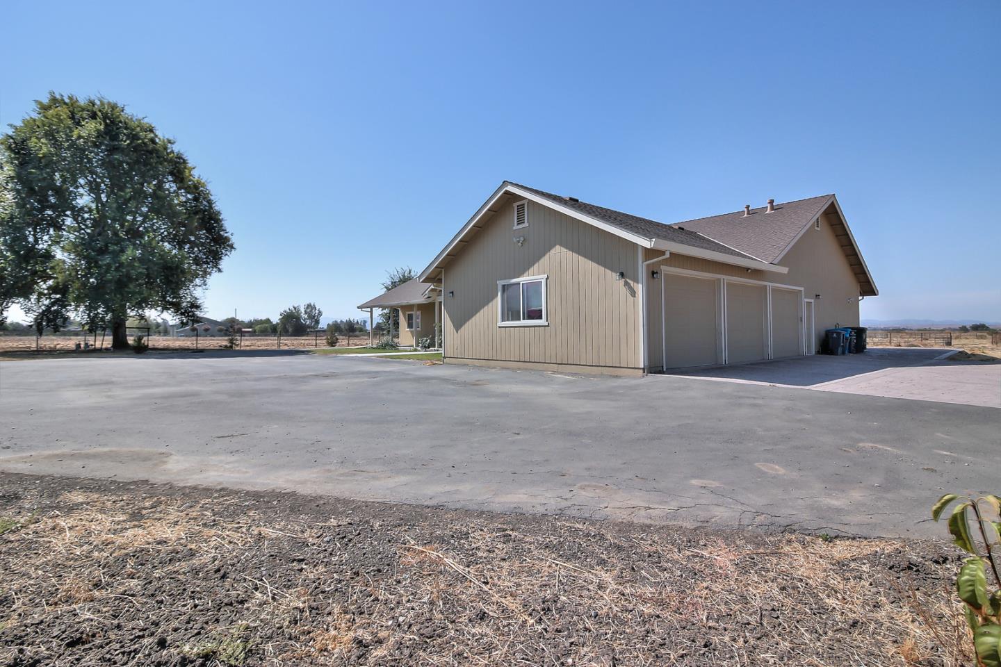 6782 Fairview Road Hollister, CA 95023 - Photo 34 of 42 Gallery Image 34