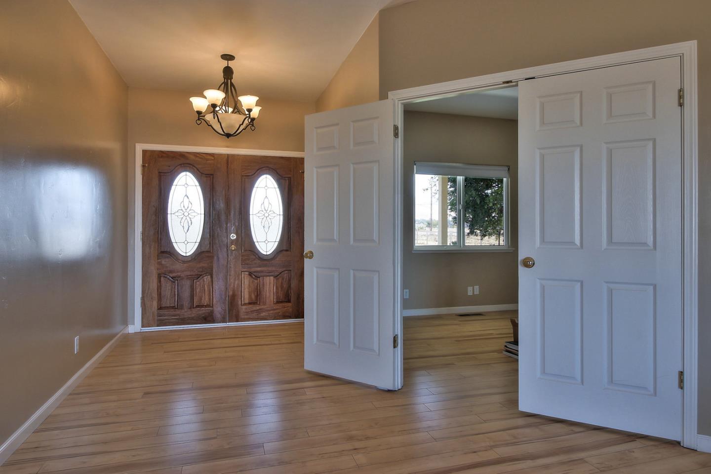 6782 Fairview Road Hollister, CA 95023 - Photo 6 of 42 Gallery Image 6