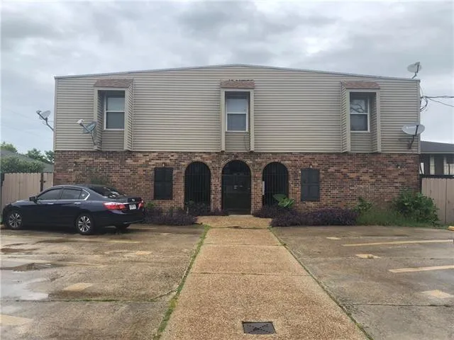 $850 | 213 Rosebud Street, Unit J, Metairie, LA 70005
