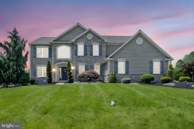 $750,000 | 118 Connecticut Avenue, Sinking Spring, PA 19608