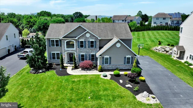 $750,000 | 118 Connecticut Avenue, Sinking Spring, PA 19608