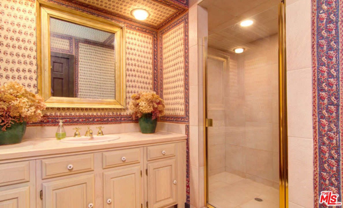 9199 Cotharin Road Malibu, CA 90265 - Photo 14 of 22