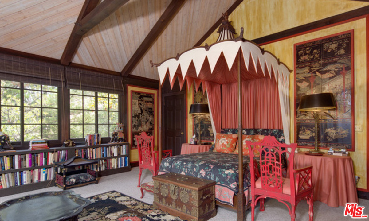 9199 Cotharin Road Malibu, CA 90265 - Photo 9 of 22