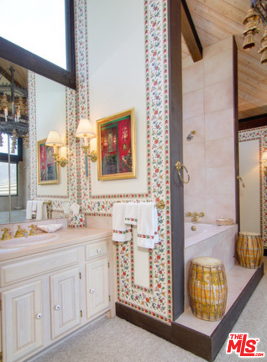 9199 Cotharin Road Malibu, CA 90265 - Photo 10 of 22