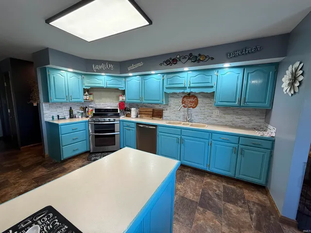 $450,000 | 1400 North 200 East, Lagrange, IN 46761