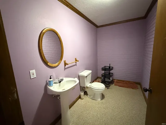 $450,000 | 1400 North 200 East, Lagrange, IN 46761