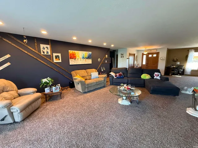 $450,000 | 1400 North 200 East, Lagrange, IN 46761