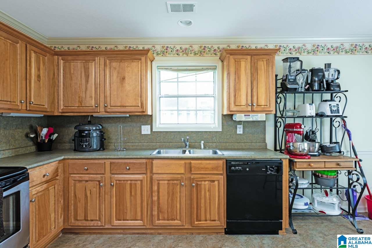 116 Spring Street Calera, AL 35040 - Photo 17 of 27