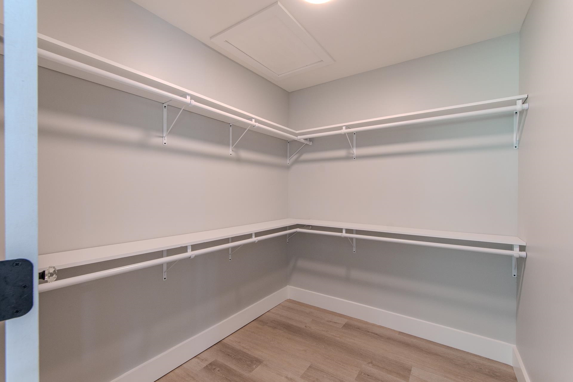 6800 Glendale Road Morris Chapel, TN 38361 - Photo 17 of 40 a close view of closet