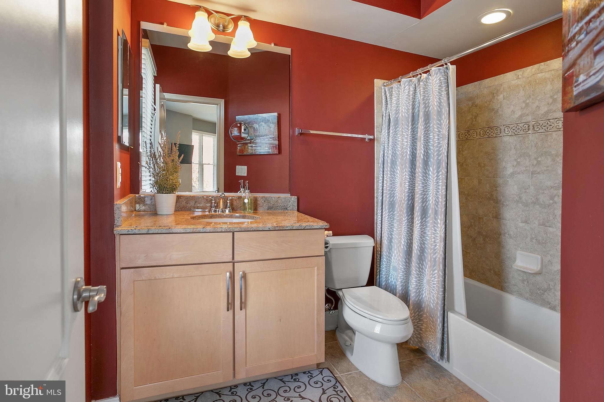 1300 Duke Street Alexandria, VA 22314 - Photo 16 of 36 En suite 1st bedroom