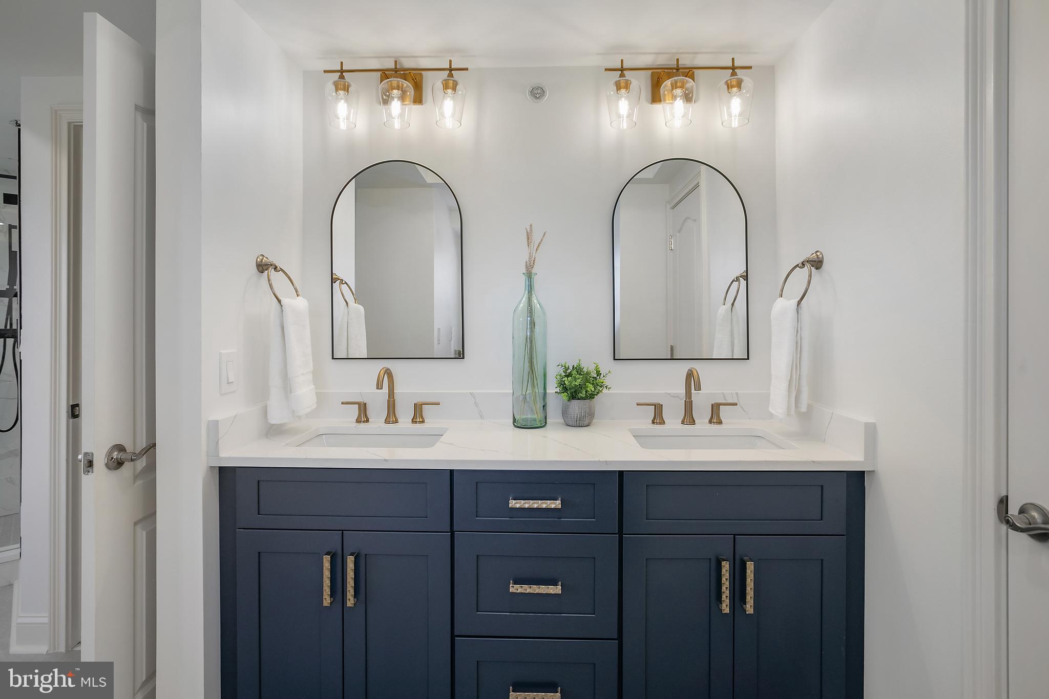 1300 Duke Street Alexandria, VA 22314 - Photo 26 of 36 Primary en suite - updated January 2024