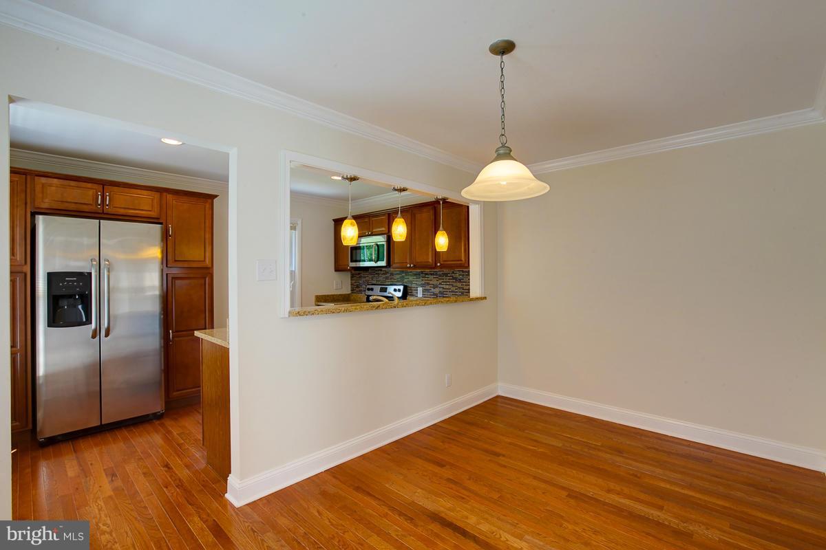 12 Congaree Court Baltimore, MD 21236 - Photo 8 of 25 Dining Room