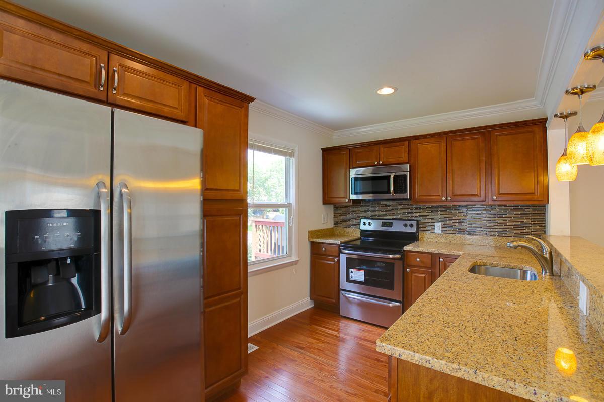 12 Congaree Court Baltimore, MD 21236 - Photo 10 of 25 Kitchen