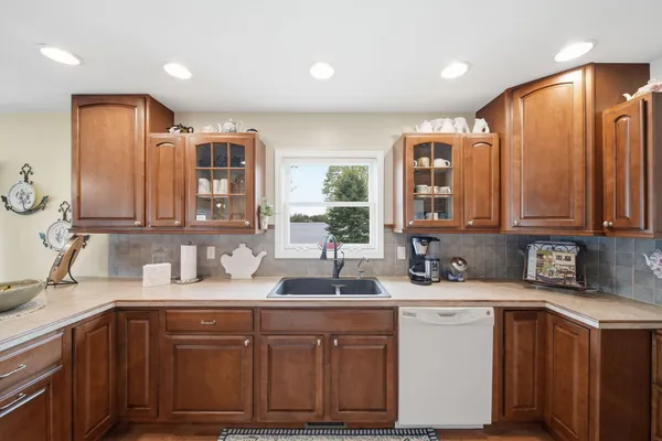 $525,000 | 351 Moser Drive, Bronson, MI 49028