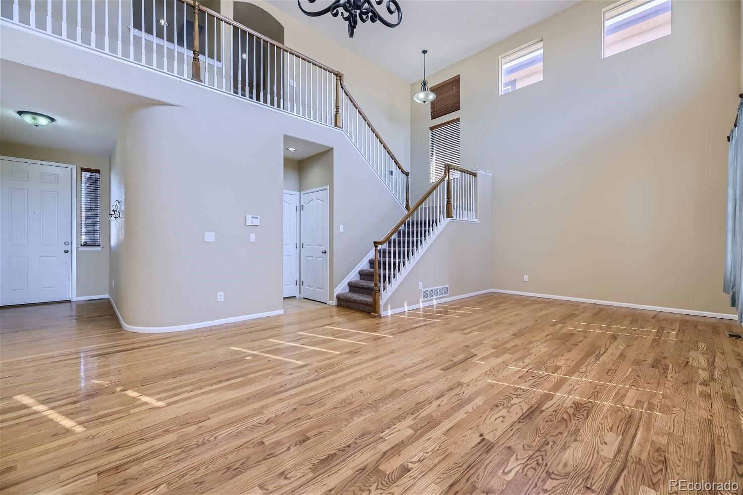 10679 Cedarcrest Circle Highlands Ranch, CO 80130 - Photo 5 of 28