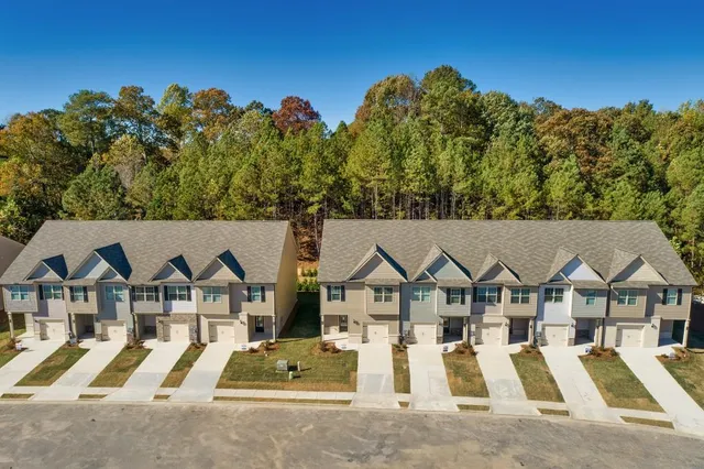 $293,990 | 2813 Lillian Lane, Lithia Springs, GA 30122
