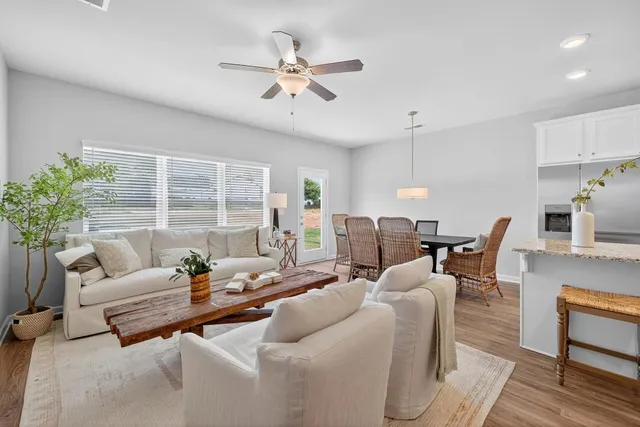 $293,990 | 2813 Lillian Lane, Lithia Springs, GA 30122