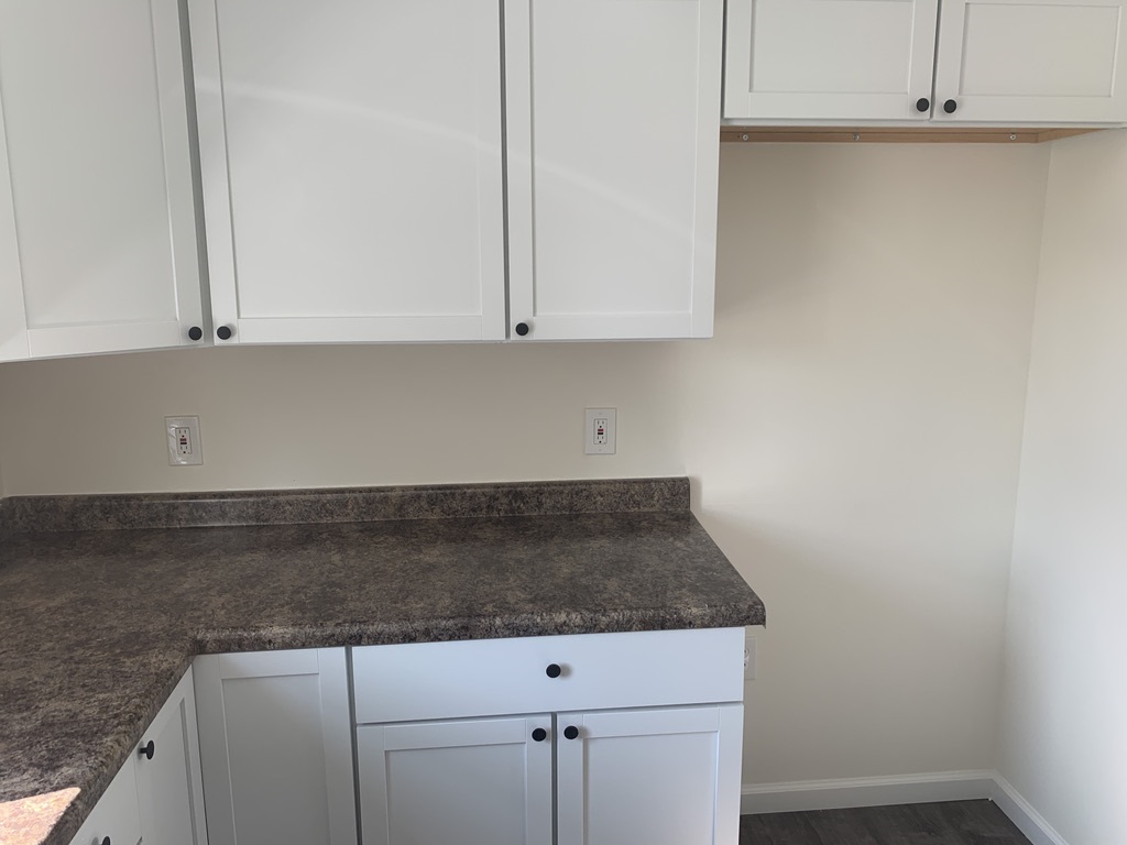 2133 East Judd Road Burton, MI 48529 - Photo 15 of 35 31392578-14.JPG