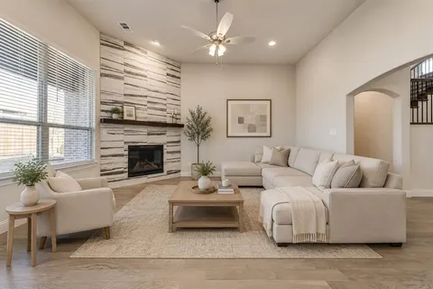 $4,000 | 4044 Crowe Lane, McKinney, TX 75071
