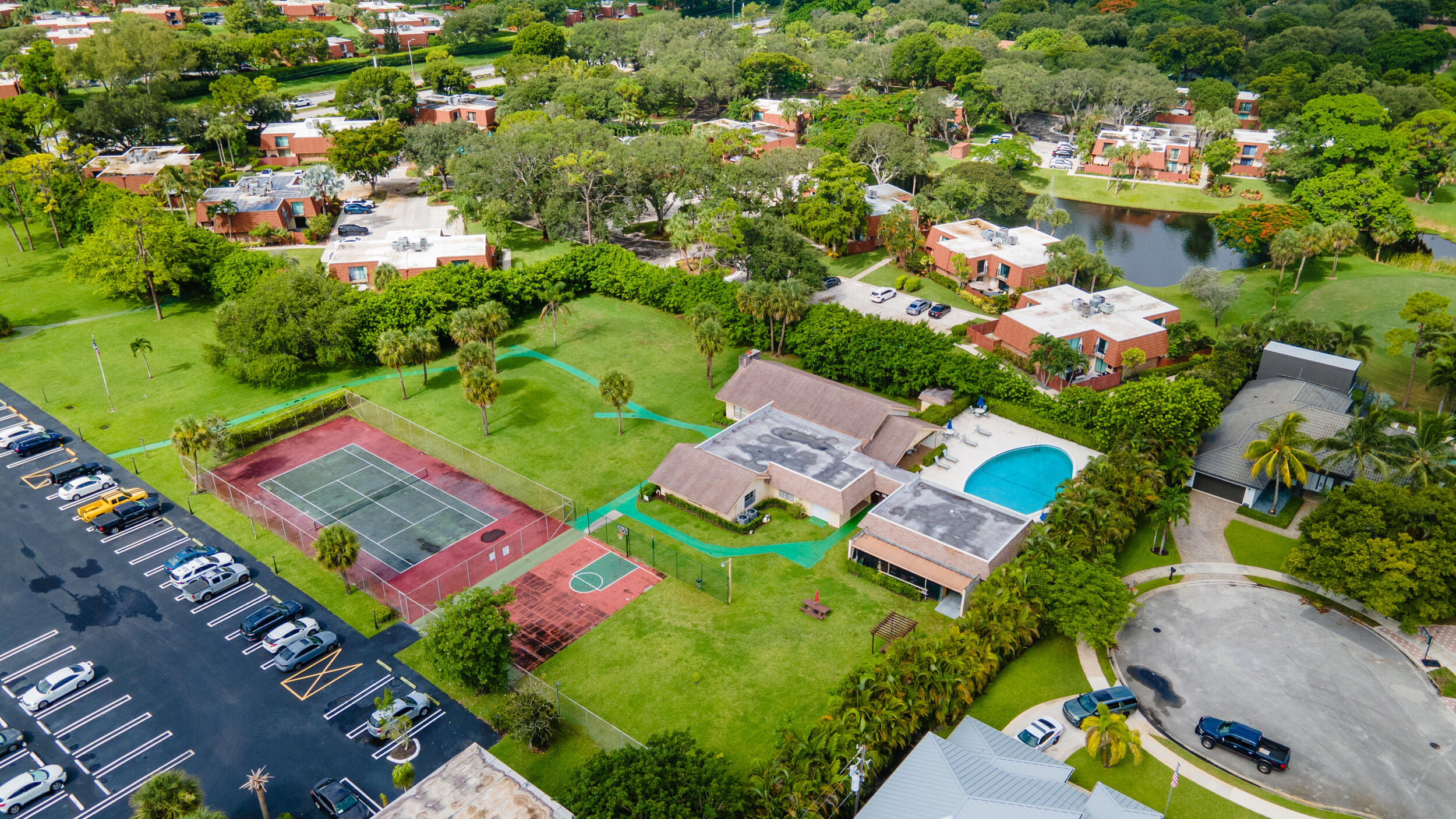 1600 Dover Road, Unit 210B Delray Beach, FL 33445 - Photo 27 of 38 Community Amenities