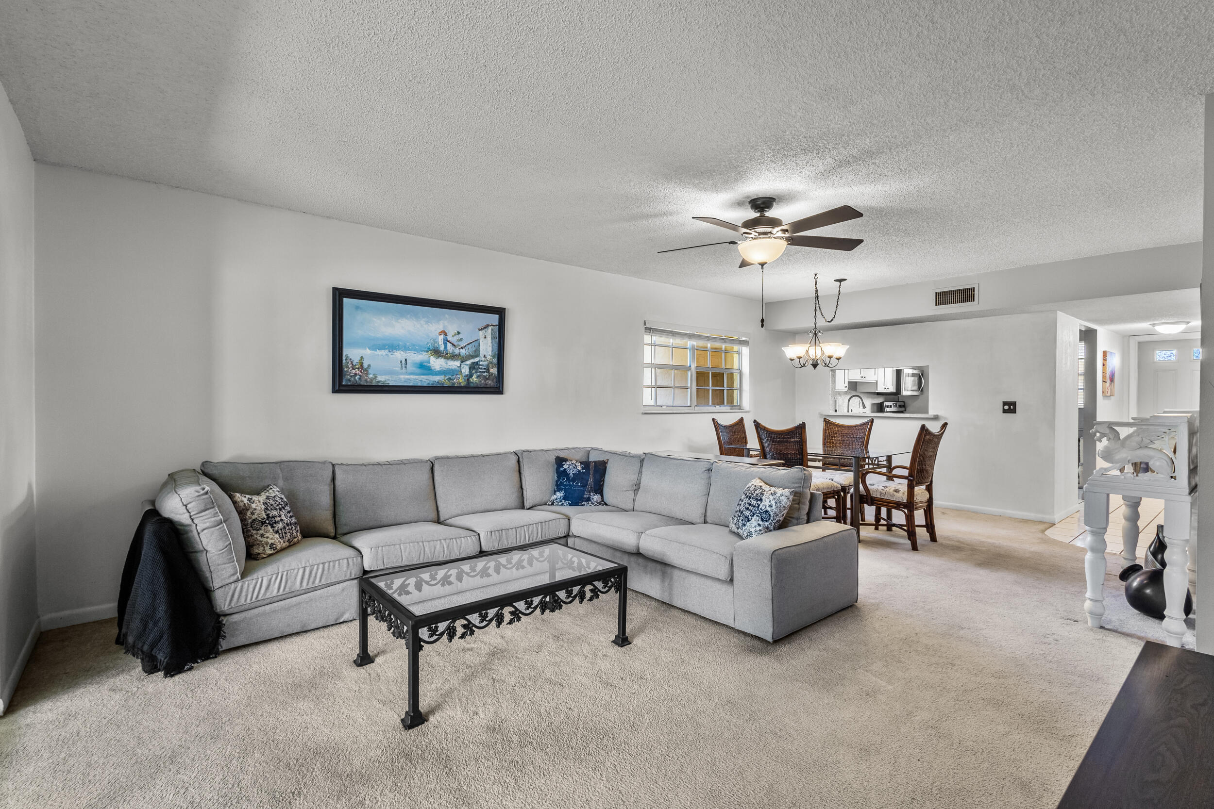 1600 Dover Road, Unit 210B Delray Beach, FL 33445 - Photo 7 of 38 Living Room