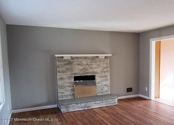 131 Sunnybrook Road Jackson, NJ 08527 - Photo 6 of 21 351-499107 Fireplace (4)