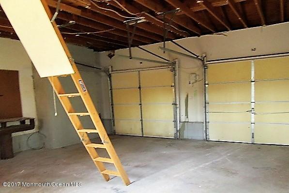 131 Sunnybrook Road Jackson, NJ 08527 - Photo 10 of 21 351-499107 Garage (34)