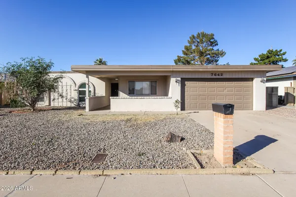$367,700 | 7642 North 46th Avenue, Glendale, AZ 85301
