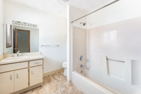 $1,500 | 621 North Rogers Avenue, Unit 2, Endicott, NY 13760