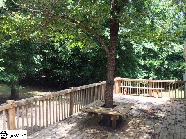 1104 Wofford Shoals Road Fountain Inn, SC 29644 - Photo 3 of 16