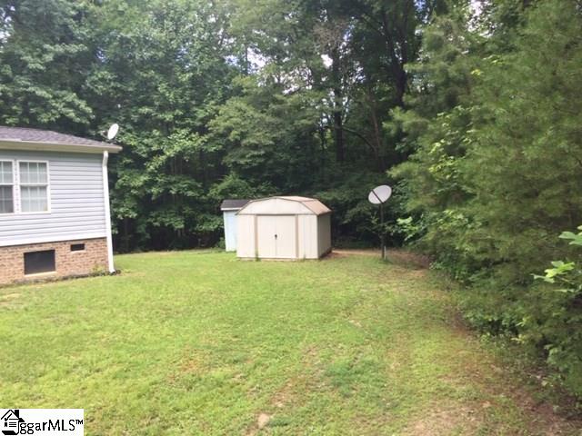 1104 Wofford Shoals Road Fountain Inn, SC 29644 - Photo 6 of 16