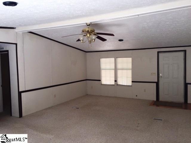 1104 Wofford Shoals Road Fountain Inn, SC 29644 - Photo 8 of 16