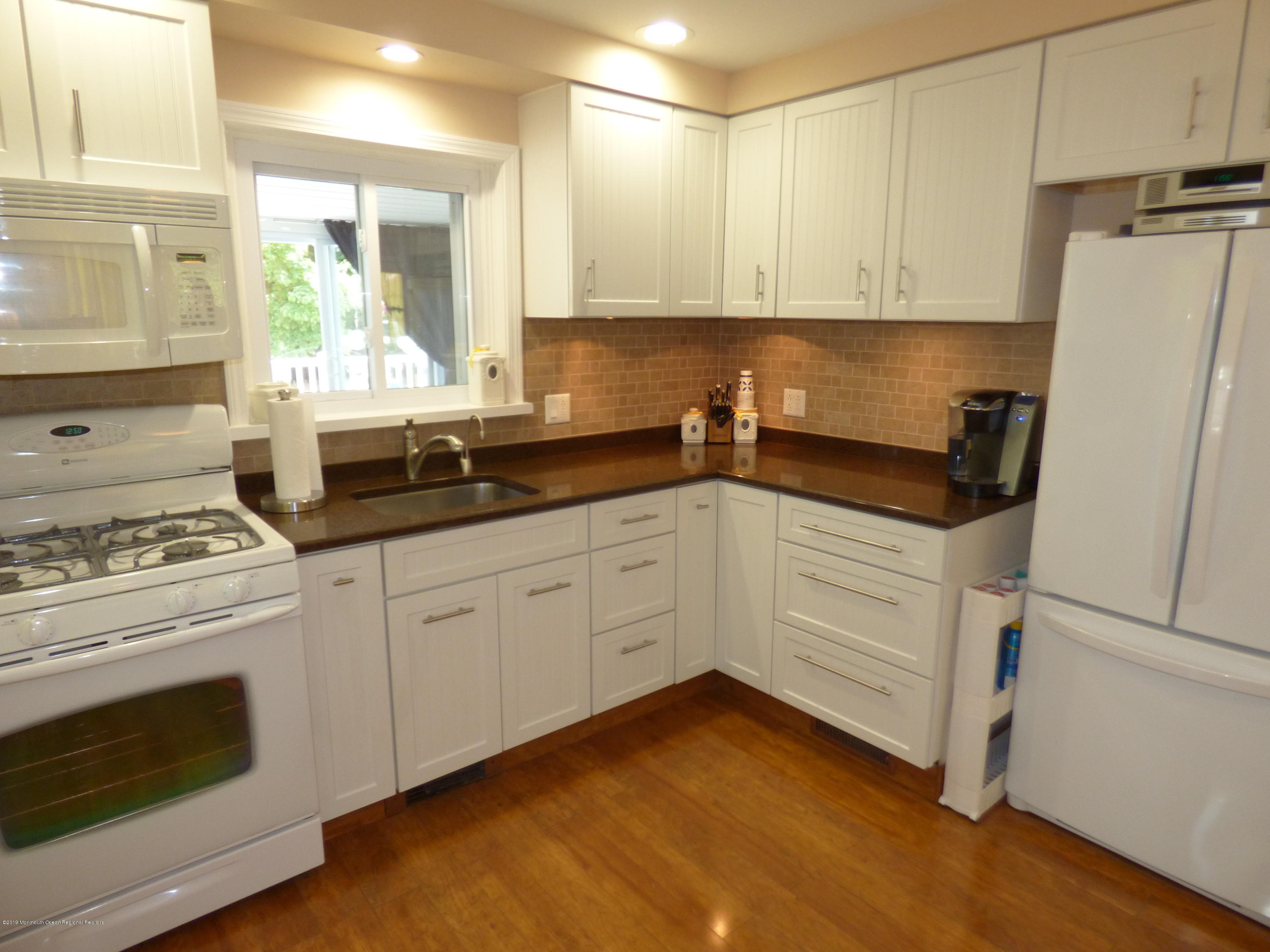 408 Moore Road Neptune Township, NJ 07753 - Photo 5 of 41 P1040358