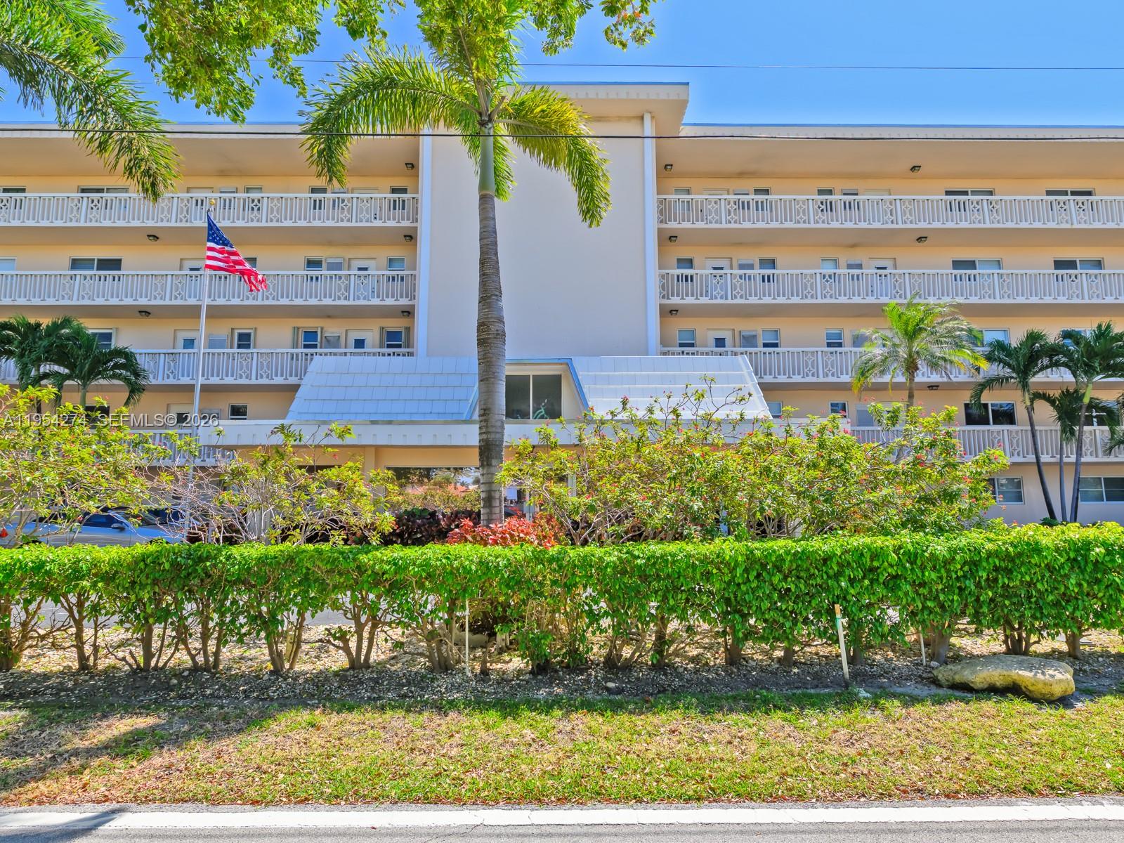 750 Northeast Spanish River Boulevard, Unit 5050 Boca Raton, FL 33431 - Photo 39 of 41 a view of a city