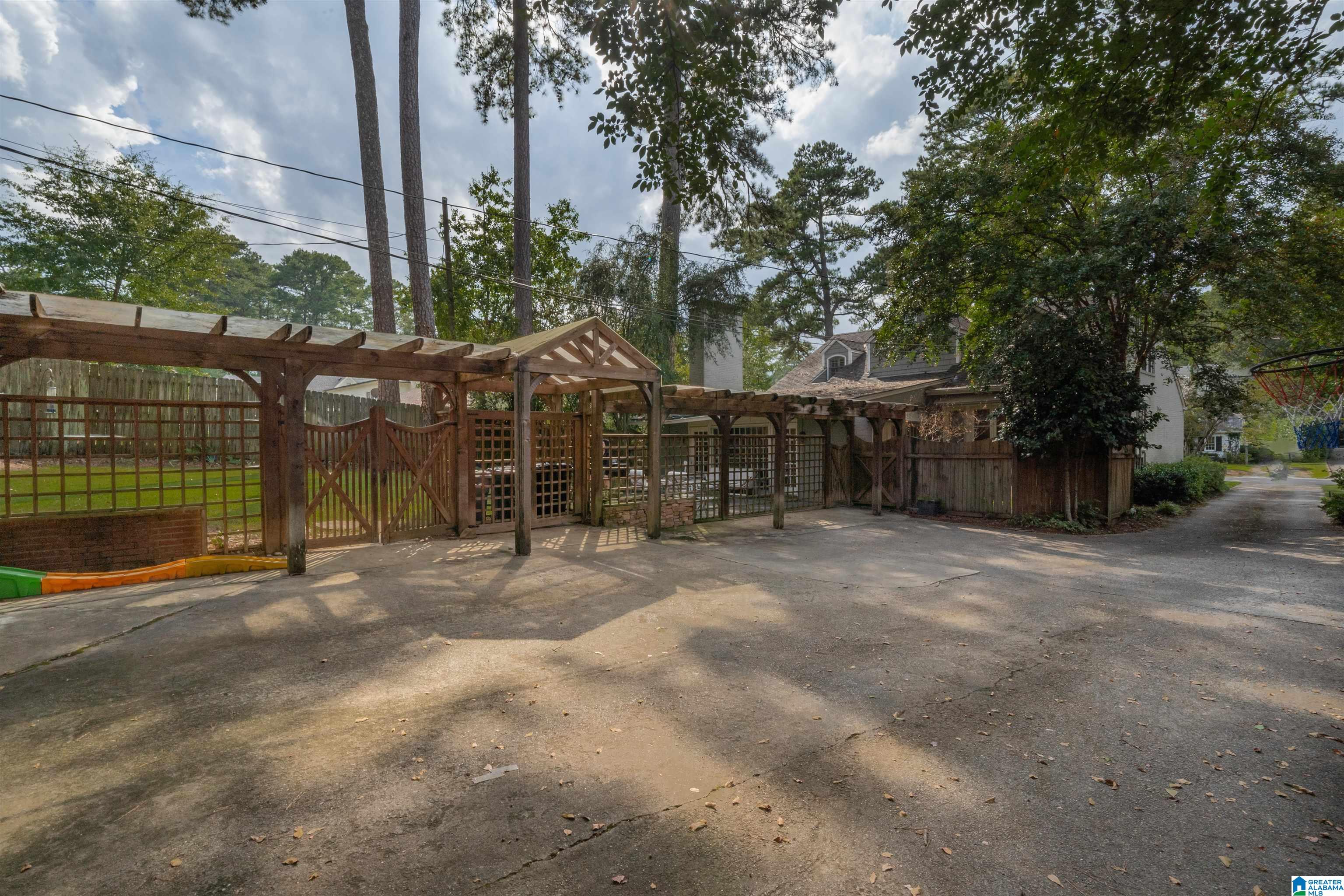 2905 Surrey Road Birmingham, AL 35223 - Photo 42 of 49