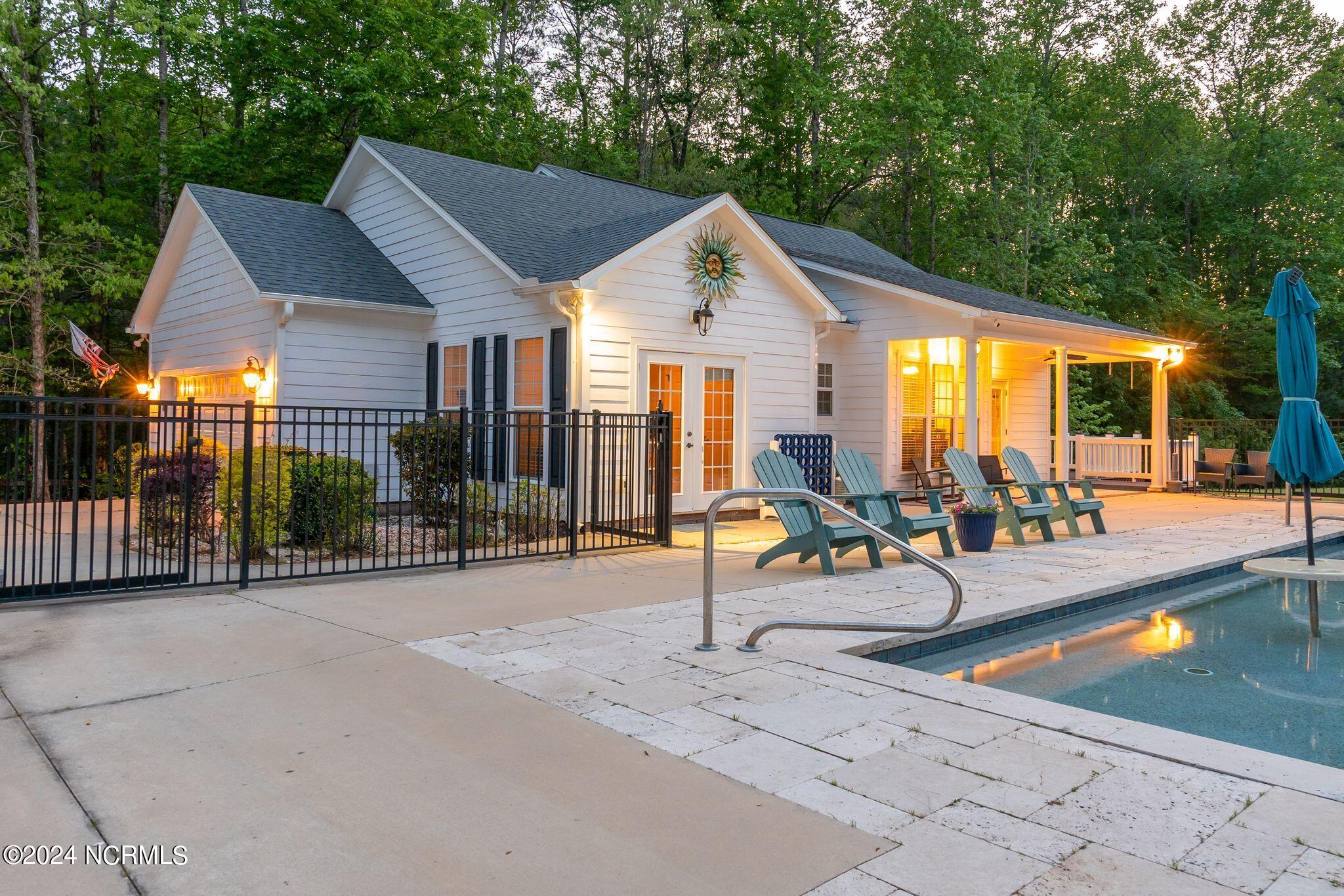 29 Gables Road New Bern, NC 28562 - Photo 66 of 104 Rear