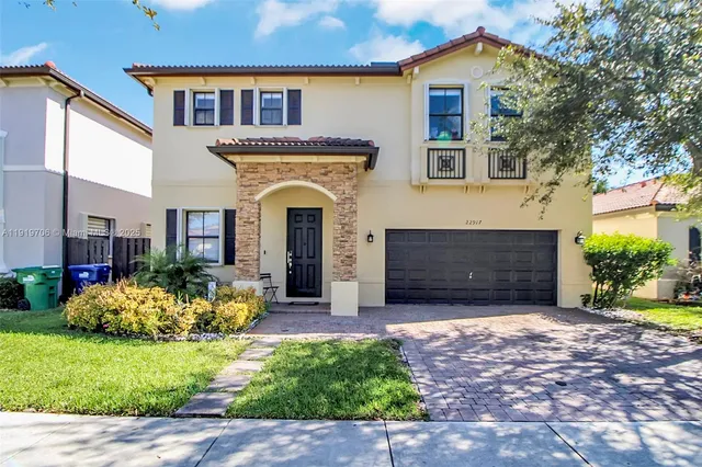$730,000 | 22917 Southwest 105th Avenue, Cutler Bay, FL 33190