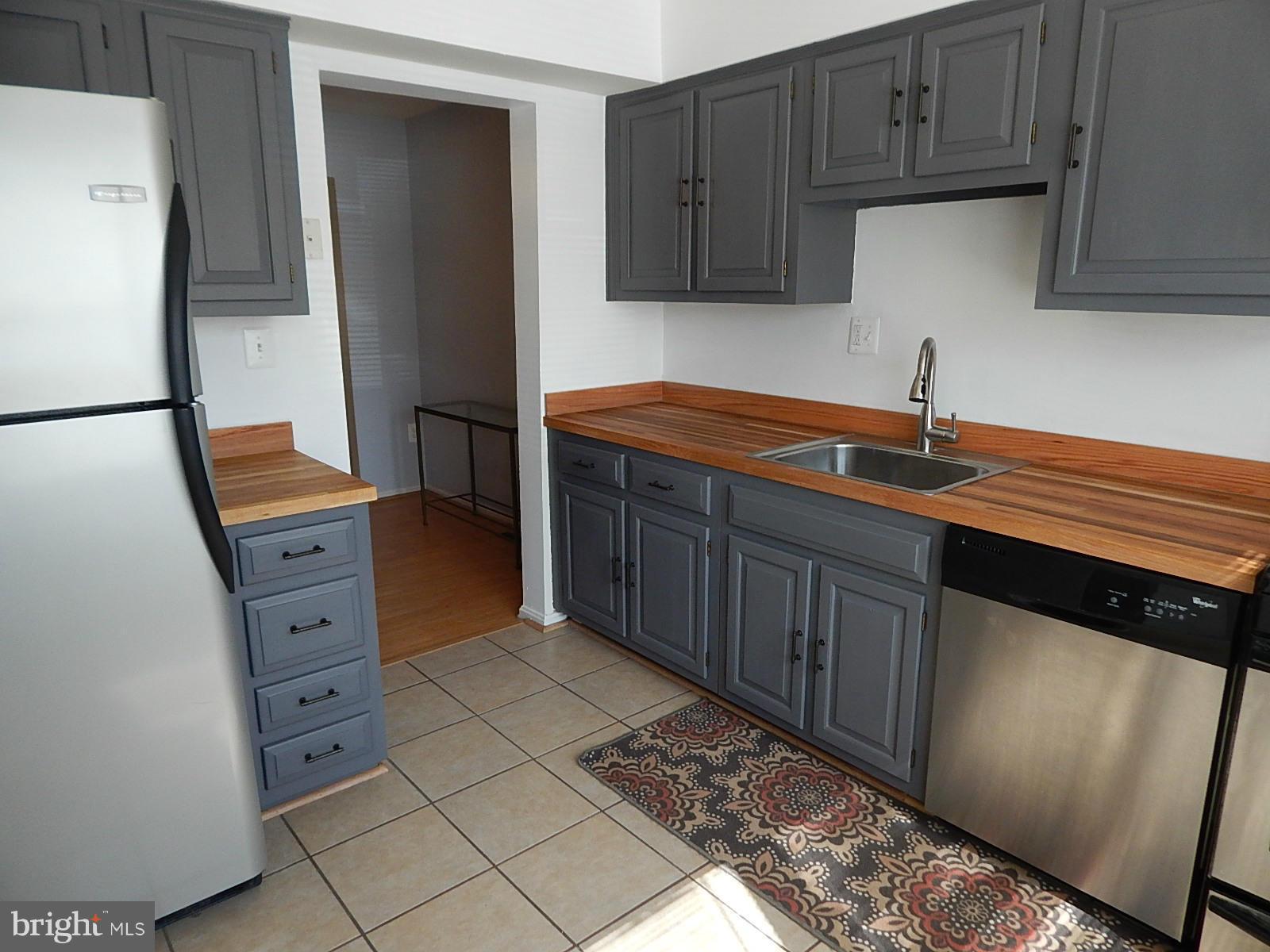 5909 Grand Banks Road Columbia, MD 21044 - Photo 2 of 16 Kitchen