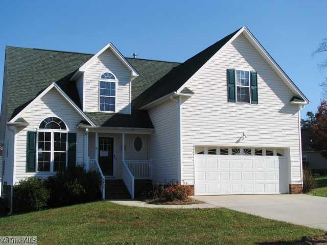 5135 Springhouse Farm Road Winston-Salem, NC 27107 - Photo 1 of 14 Exterior Front.