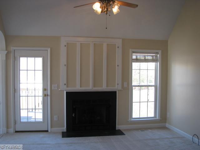 5135 Springhouse Farm Road Winston-Salem, NC 27107 - Photo 3 of 14 Living Room.