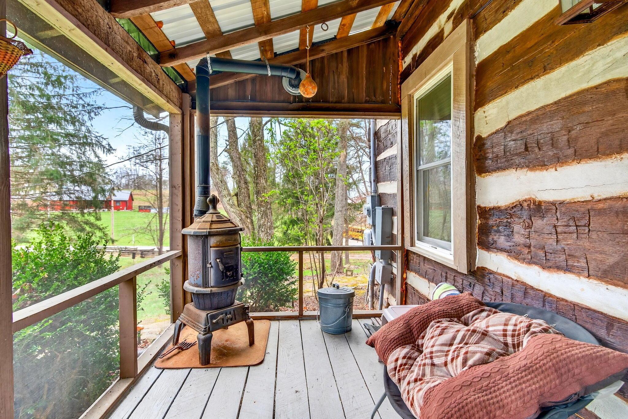 2261 Valley Chapel Road Jackson, OH 45640 - Photo 46 of 53 47. Screened Deck 3
