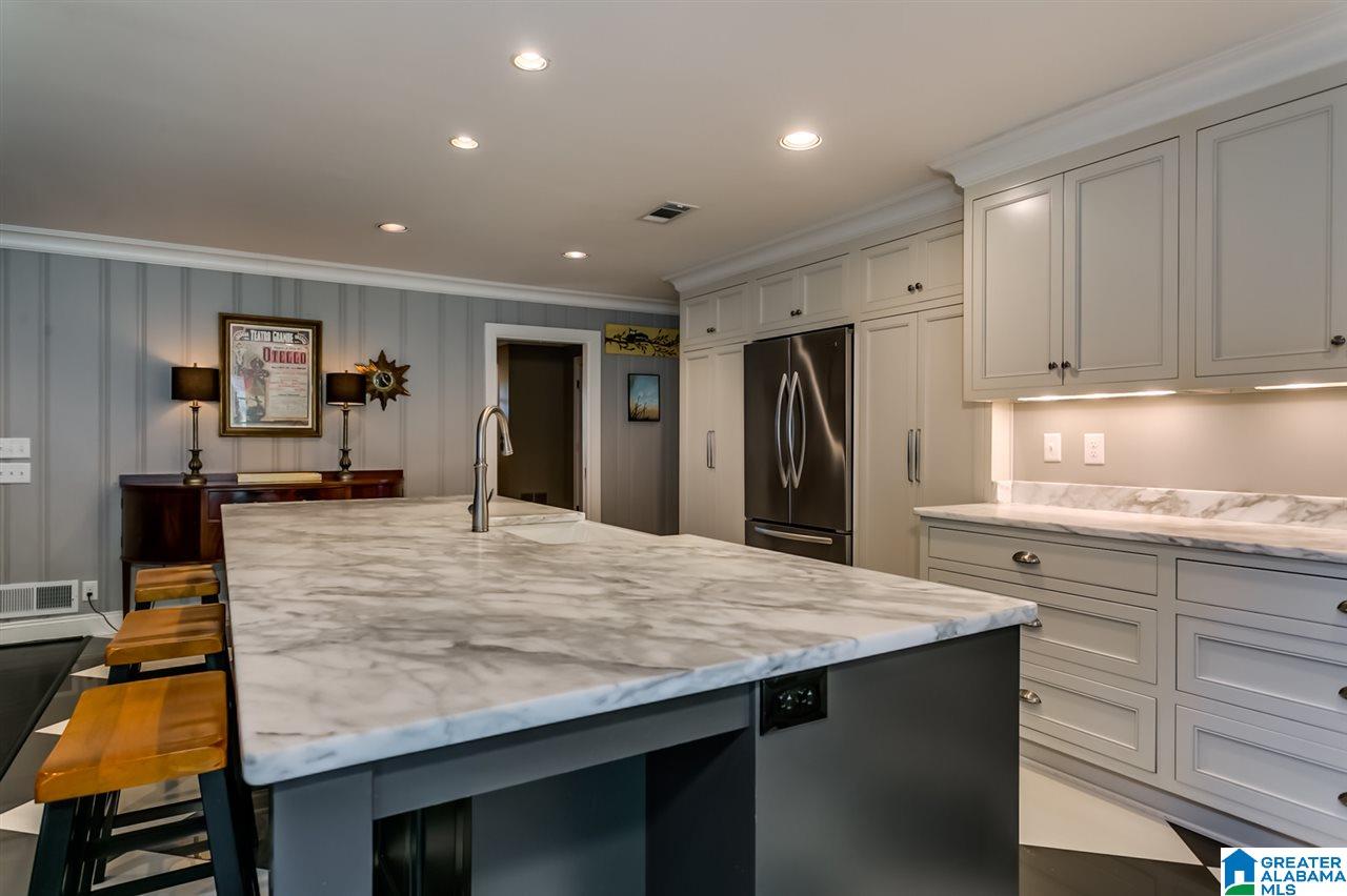 2108 Vesthaven Way Birmingham, AL 35216 - Photo 17 of 45