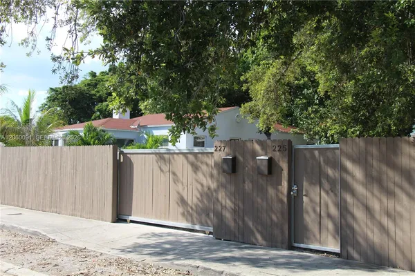 $2,200 | 225 Northwest 59th Street, Unit B, Miami, FL 33127