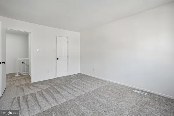 $305,000 | 3948 Sonora Place, Unit 88D, Alexandria, VA 22309